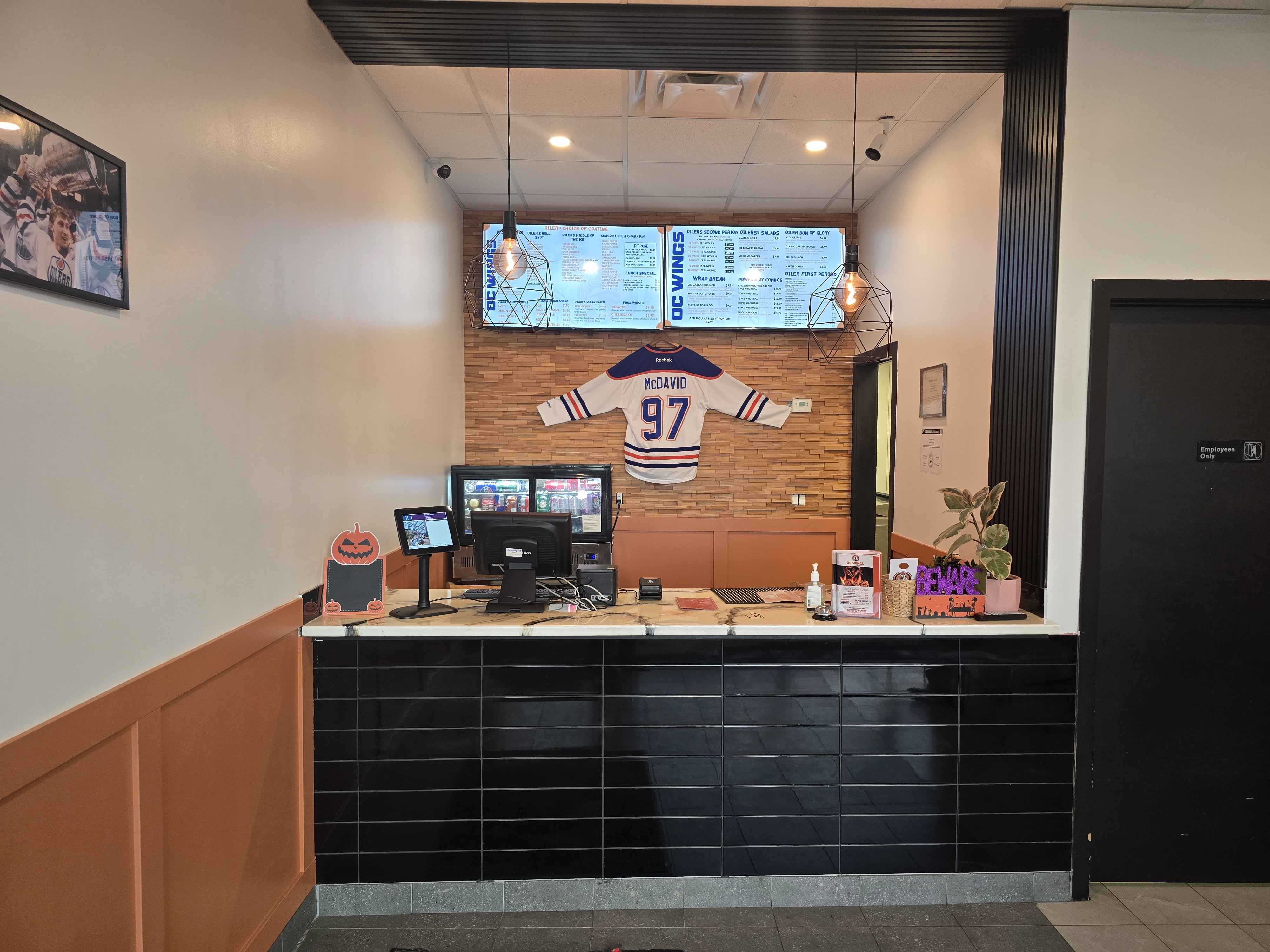 Experience fresh pizza and donair at Flame O Pizza & Donair in Chappelle Edmonton